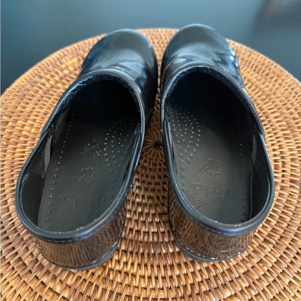 Dansko Shiny Black professional nursing Shoes slip resistant size 38 - Picture 4 of 12